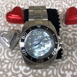 Invicta pearl face men’s watch or ladies